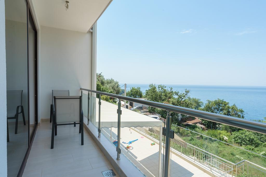 Apartment Superseaview Сутоморе Екстериор снимка